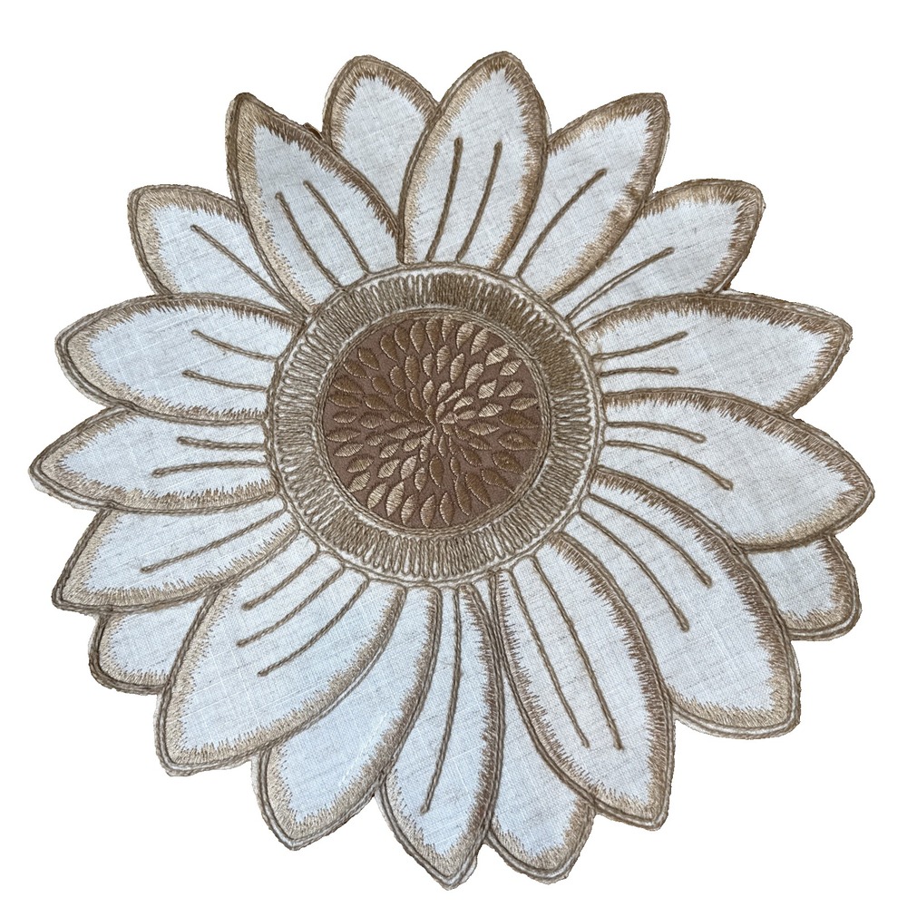 Beautiful Tan/brown‎ Flower Shapped  Place Mates Set Of 4- 15"X15"